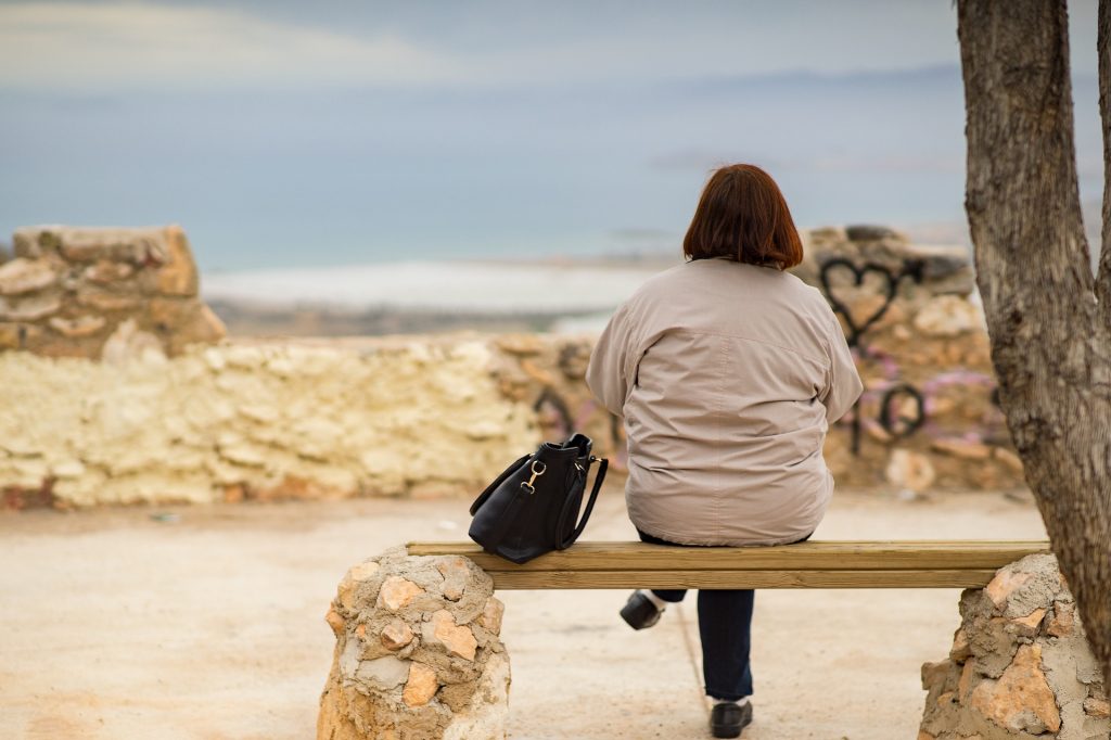 older_woman_at_the_beach